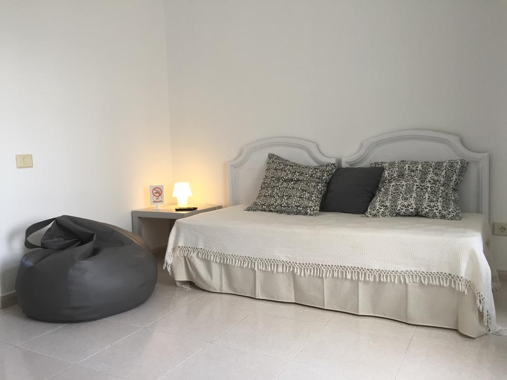 Apartamentos Flamboyant Adults Only ปูแอร์โตเดลคาร์เมน ห้อง รูปภาพ