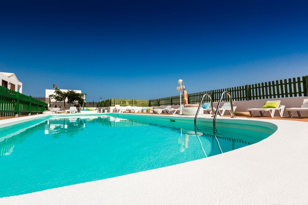 Apartamentos Flamboyant Adults Only ปูแอร์โตเดลคาร์เมน ภายนอก รูปภาพ