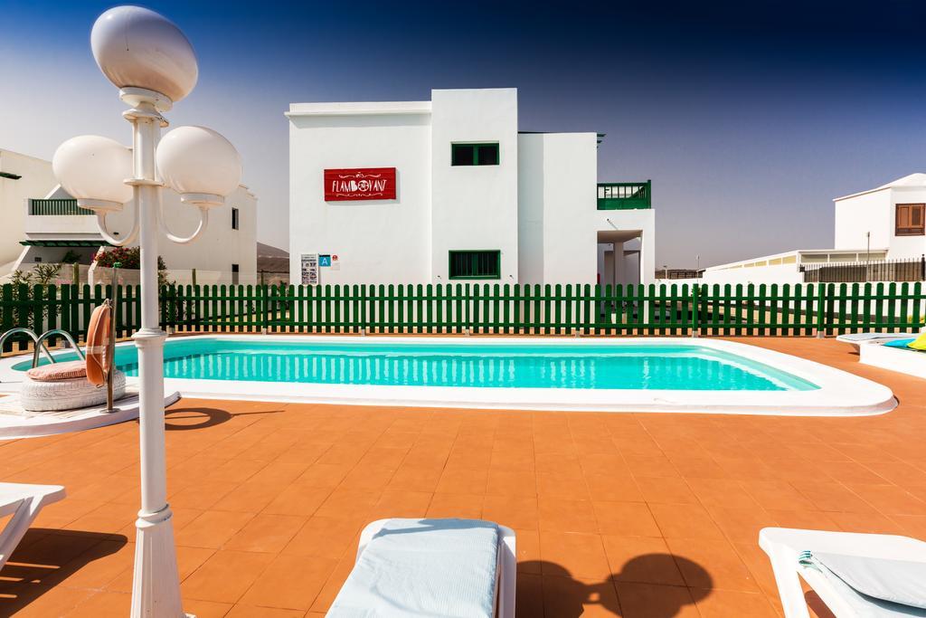 Apartamentos Flamboyant Adults Only ปูแอร์โตเดลคาร์เมน ภายนอก รูปภาพ