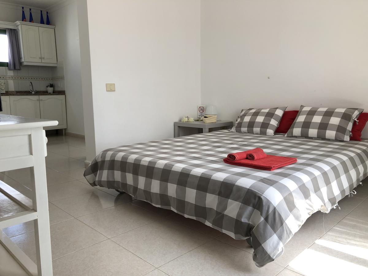 Apartamentos Flamboyant Adults Only ปูแอร์โตเดลคาร์เมน ภายนอก รูปภาพ