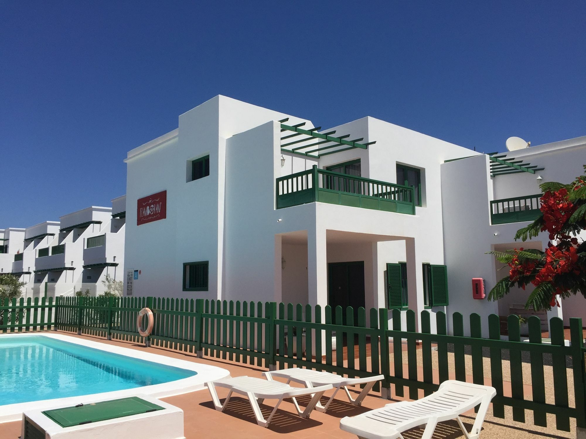 Apartamentos Flamboyant Adults Only ปูแอร์โตเดลคาร์เมน ภายนอก รูปภาพ